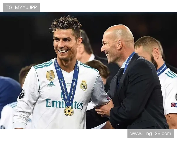 克里斯蒂亚诺罗纳尔多传奇之路从里斯本少年到世界足球巅峰