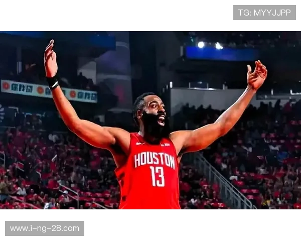 开拓者迎战火箭争夺季后赛席位 球队实力对决激烈上演