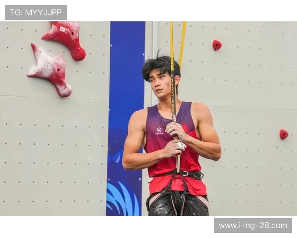 成都攀岩队的速度之谜：揭秘攀岩巨献的背后故事与训练秘诀