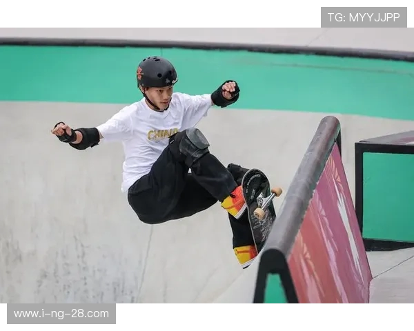 成都滑板队快攻战术解析与滑板文化的深度融合探讨